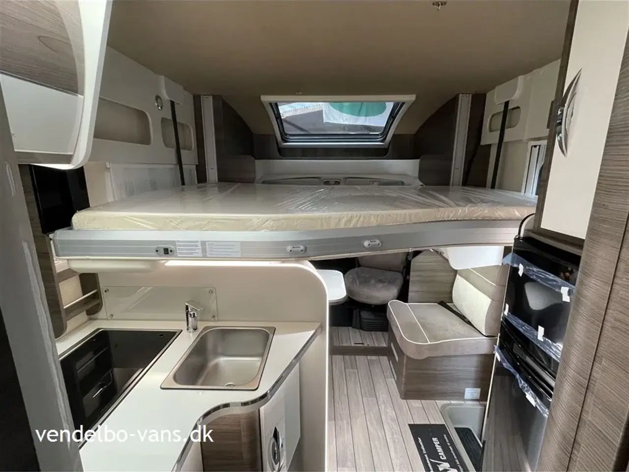 Billede 13 - 2025 - McLouis Mc4 873 G Enkeltseng og stor garage under - hæve/sænkeseng - Automatgear