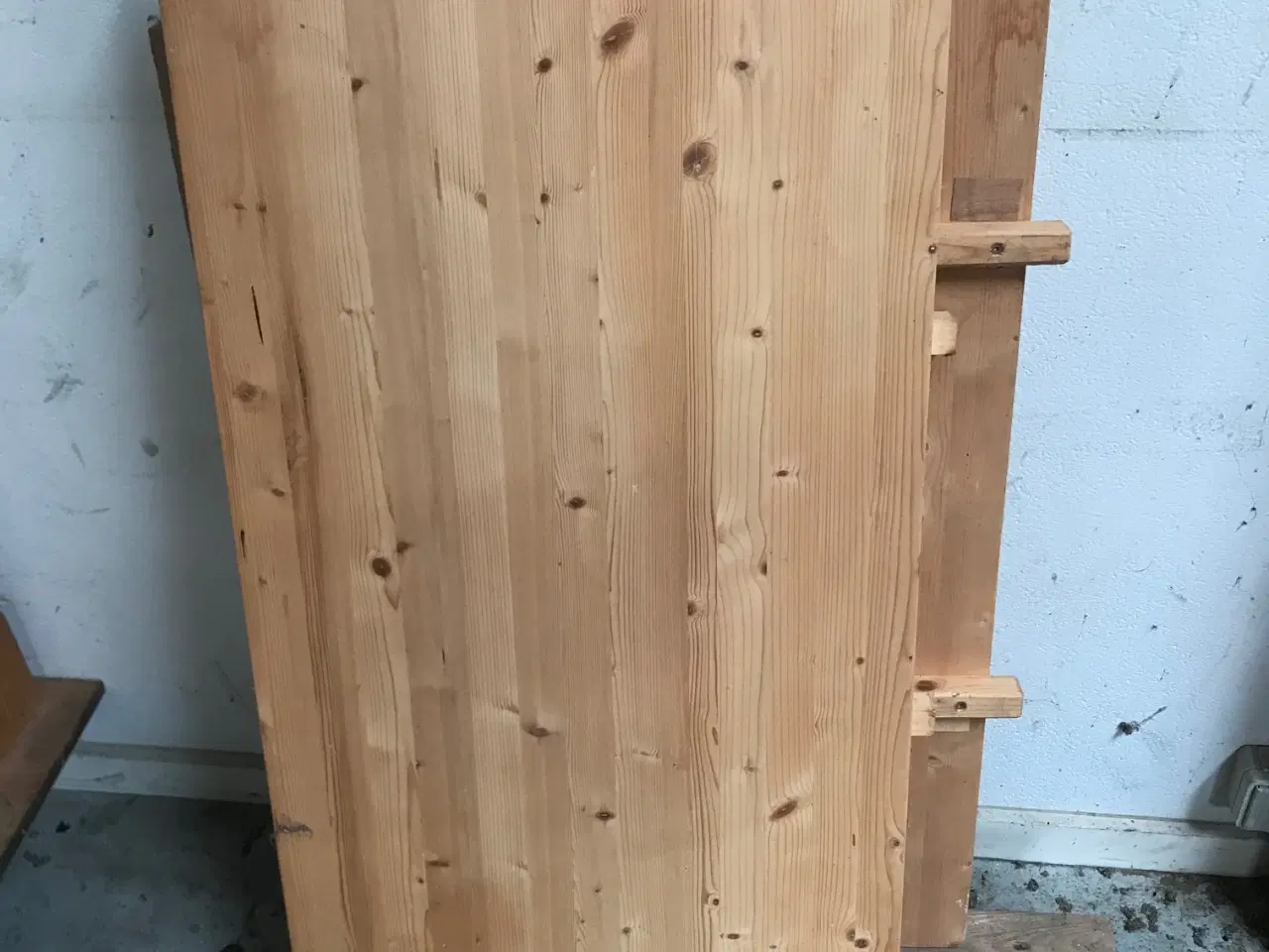 Billede 5 - Spisebord i massivt egetræ