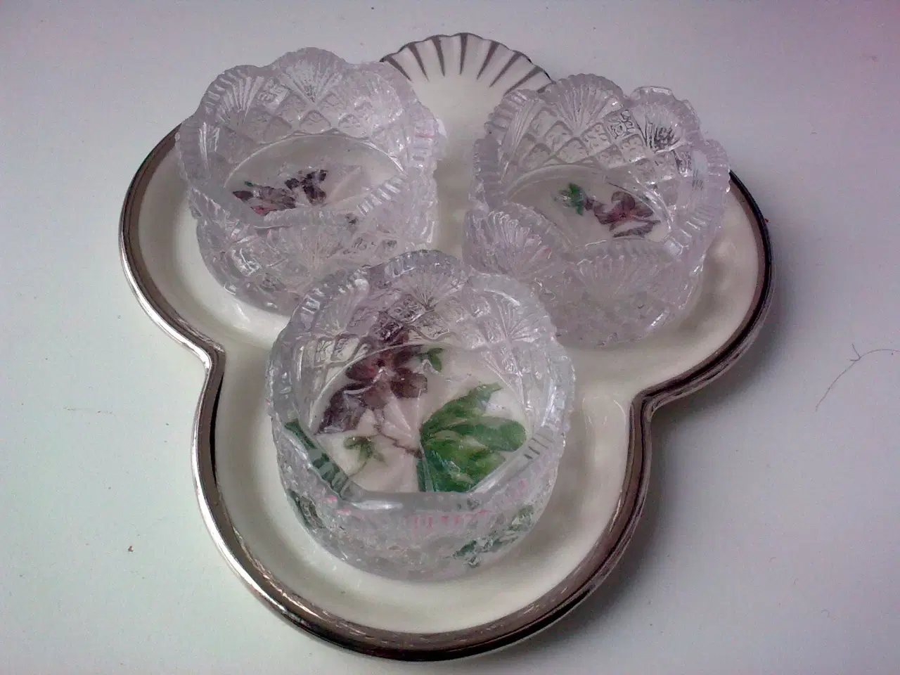 Billede 7 - 7 små porcelæn sushi sjov kopper + 5 i GLAS