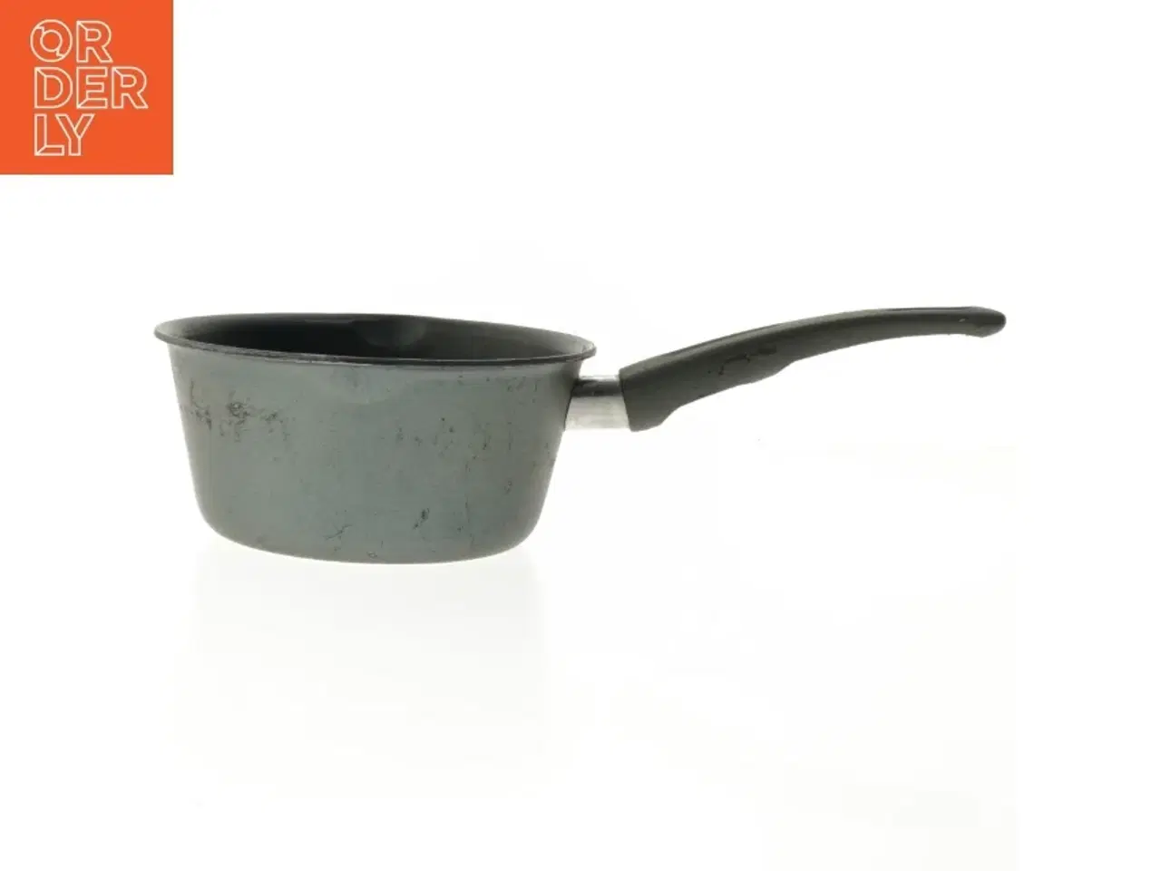 Billede 1 - Brugt kasserolle (str. Ø. 17 cm. længde. 32 cm)