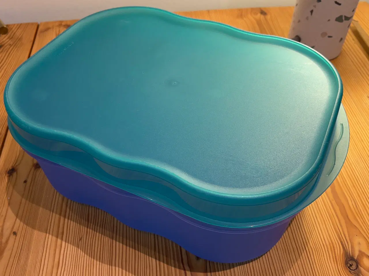 Billede 1 - Tupperware brødkasse 