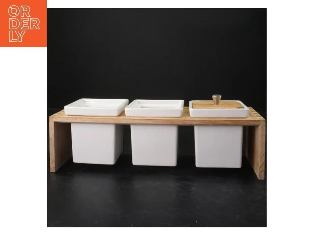 Billede 1 - Trip Trap af porcelænsbokse med træstel fra Trip Trap (str. 11x33x11 cm)