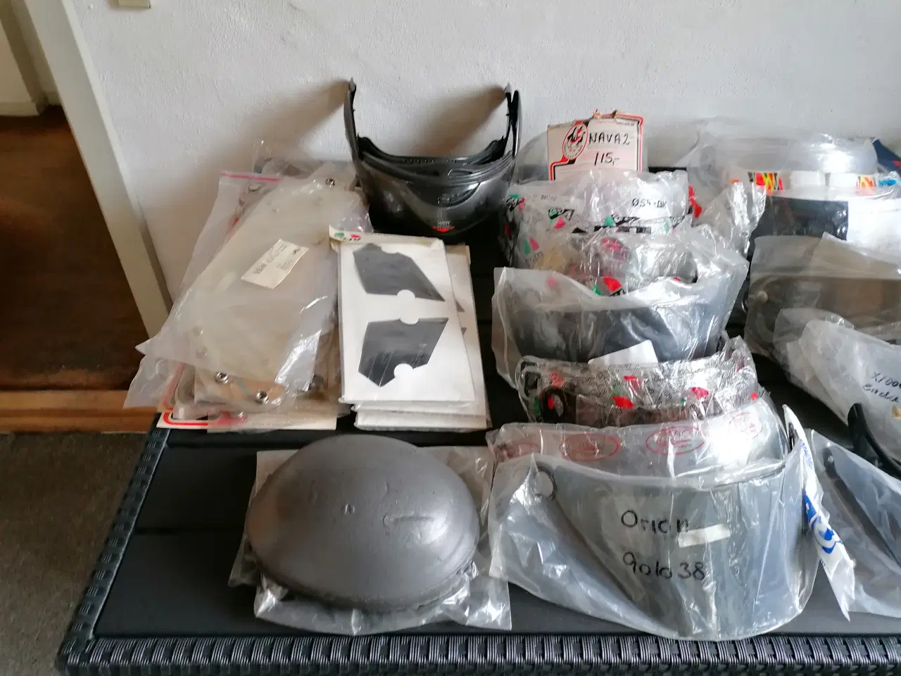 Billede 2 - Har en del vicir til ældre hjelme.