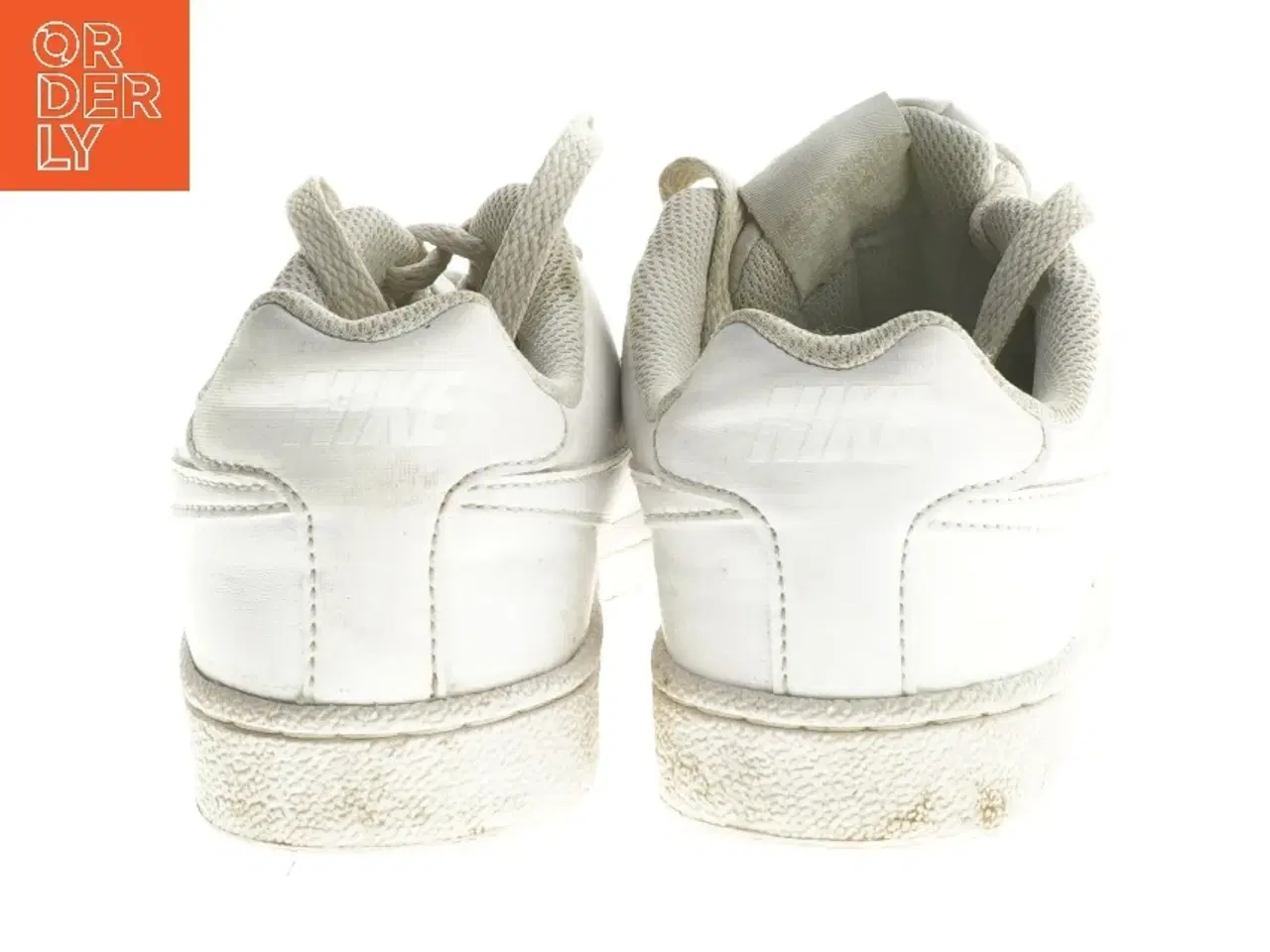 Billede 2 - Nike sneakers i hvid fra Nike (str. 36,5 )