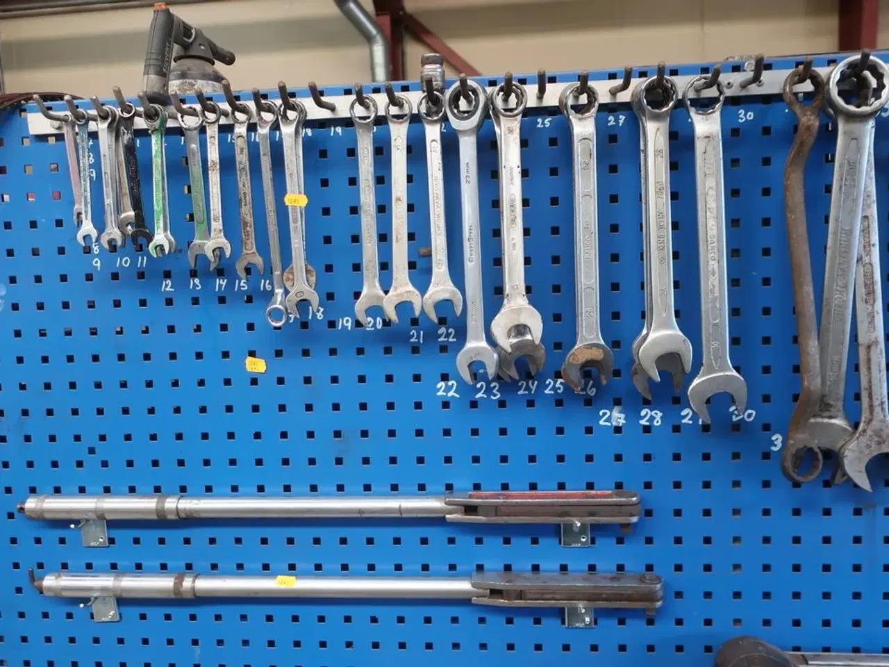 Billede 4 - Værktøjstavle med div. værktøj