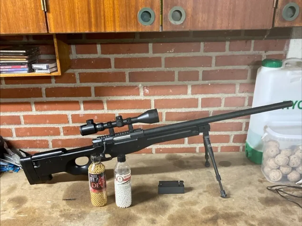 Billede 1 - Riffel med kikkert sigt 
