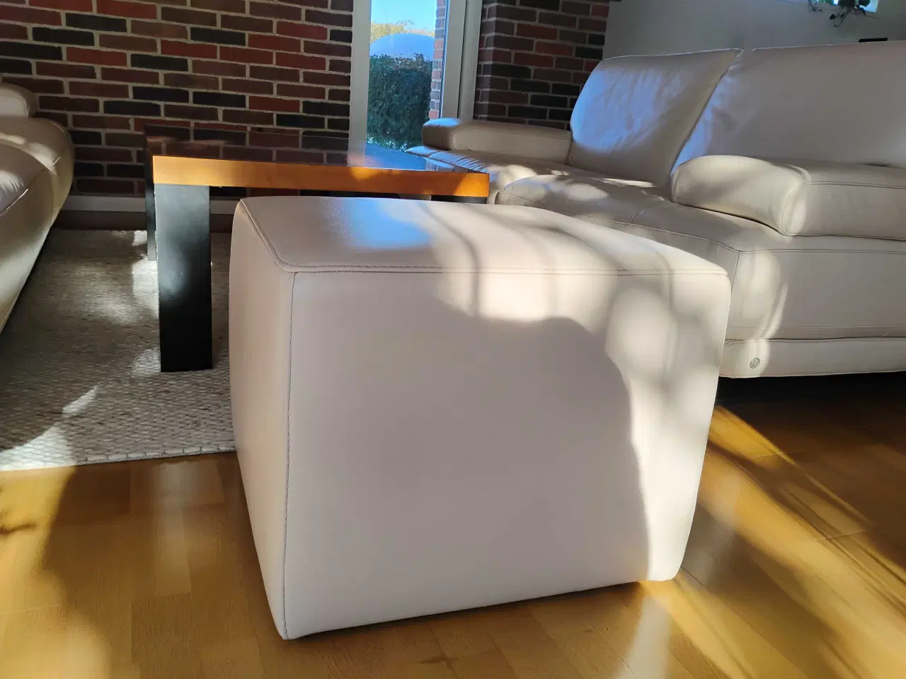 Billede 5 - Natuzzi sofasæt i lyst læder