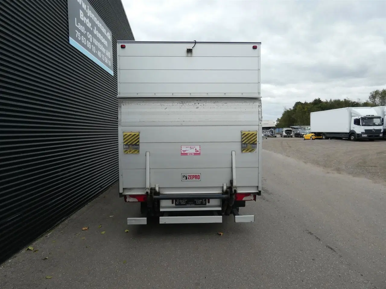 Billede 6 - Mercedes-Benz Sprinter 316 2,1 CDI Alu.kasse m./Lift RWD 163HK Ladv./Chas. Man.