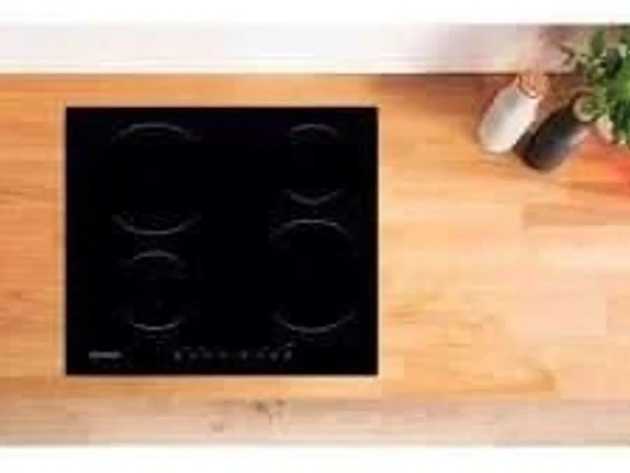 Billede 1 - Indesit Induktionskogeplade VIA6401.C