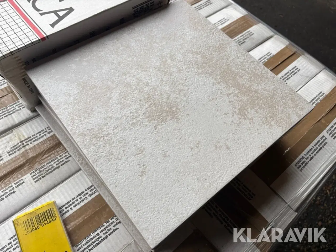 Billede 2 - Fliser Majorca Sugheri beige -900 styks - 92,8 kvm