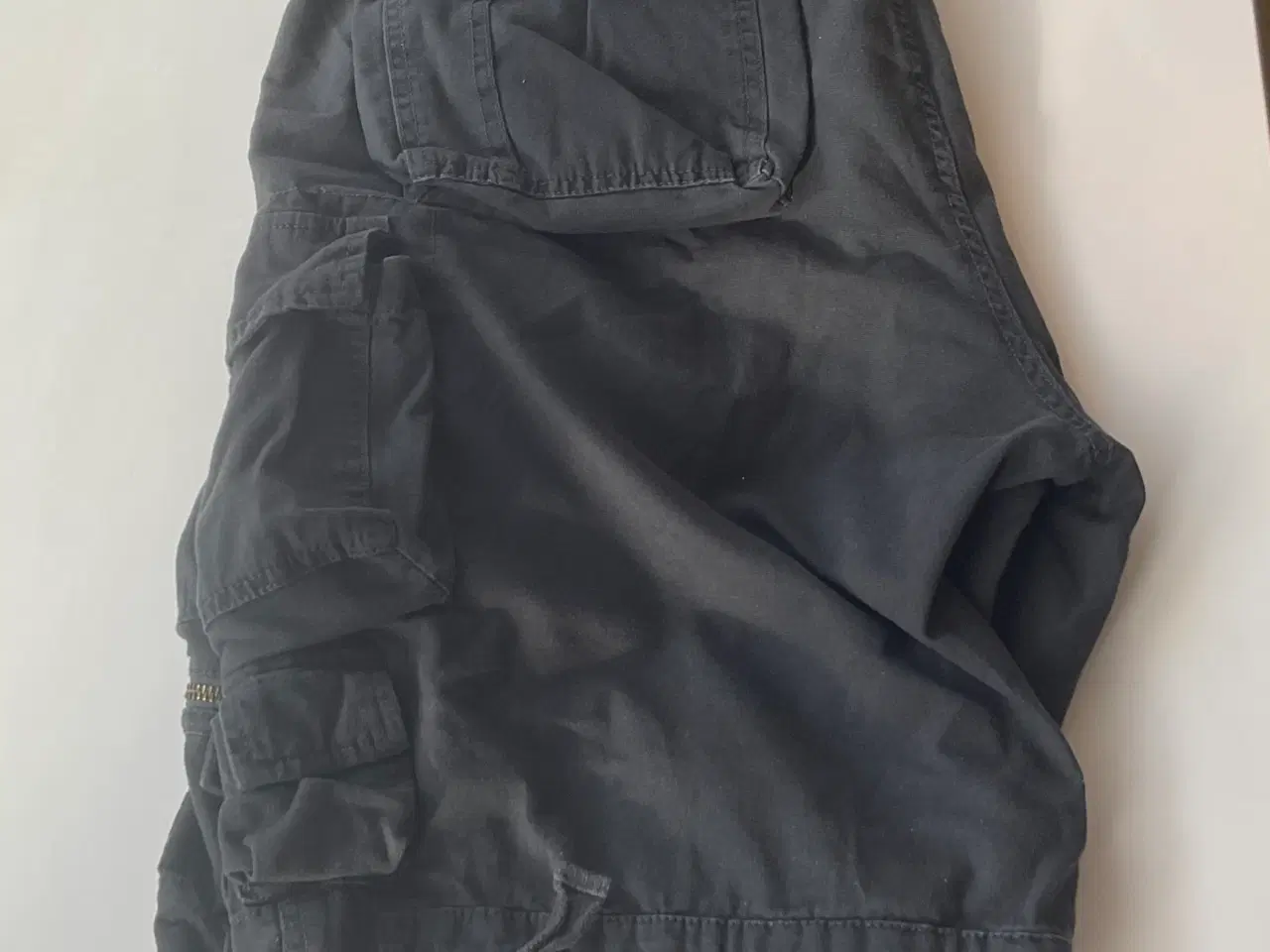 Billede 4 - Antracit grå shorts fra Brandit