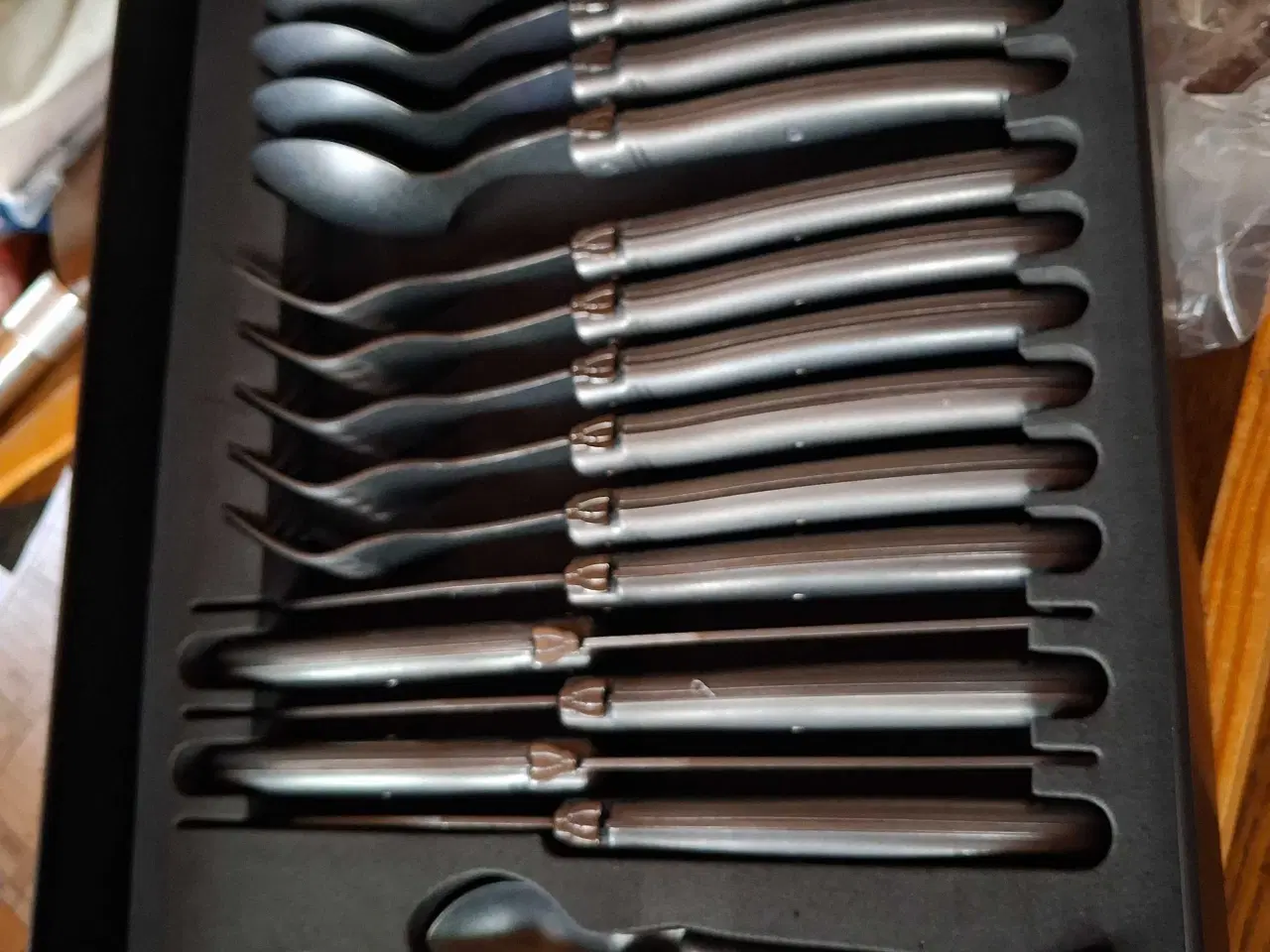 Billede 2 - Bestik til 12 personer