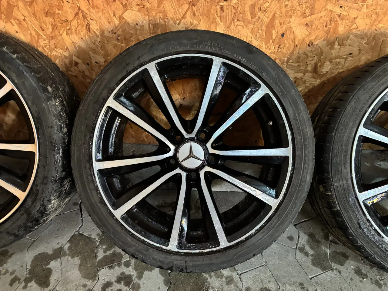 Billede 1 - Mercedes 18” alufælge på sommerdæk 225/40R18
