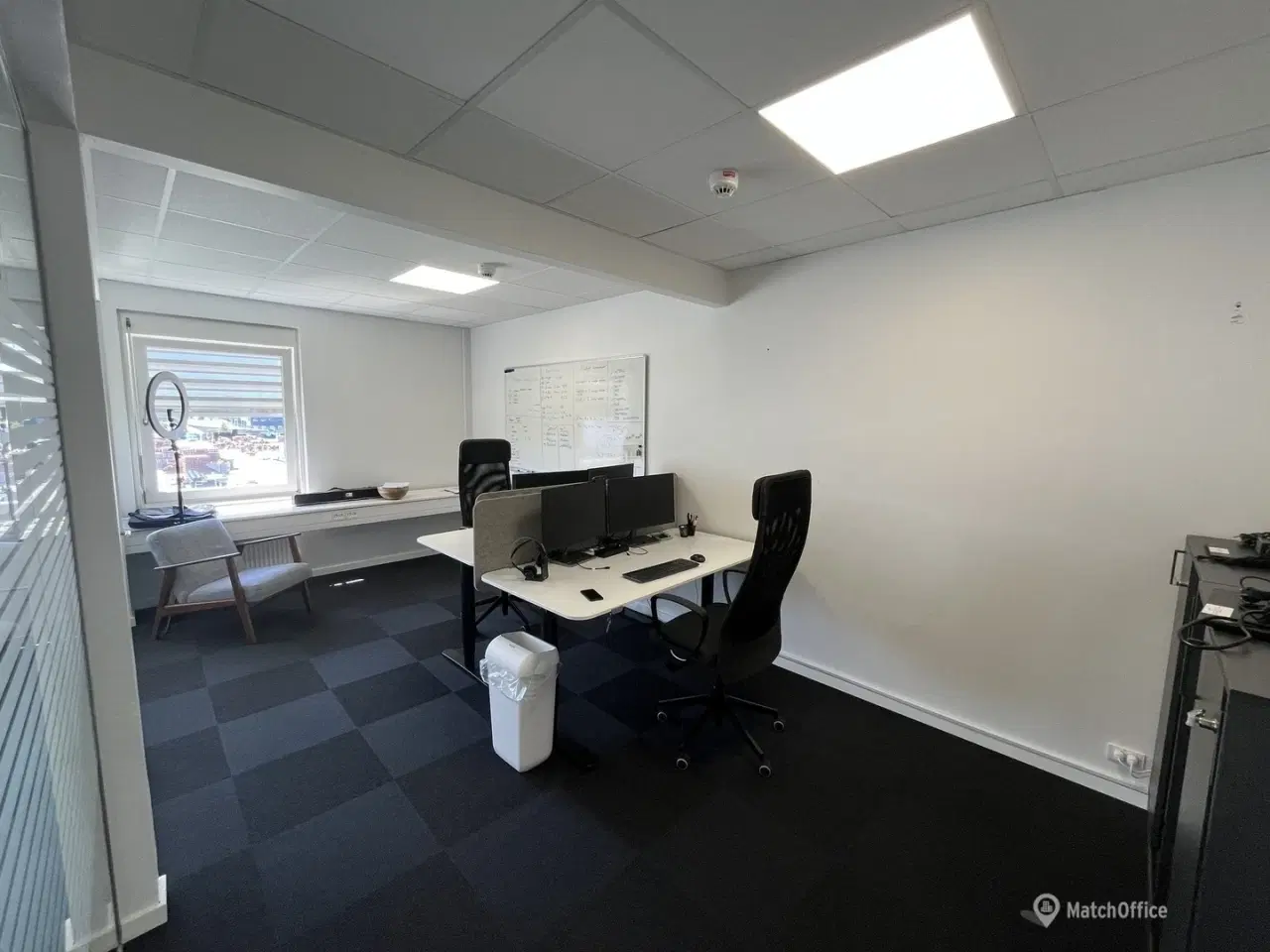 Billede 15 - Pænt og indflytningsklart kontorlejemål beliggende på 2. salen