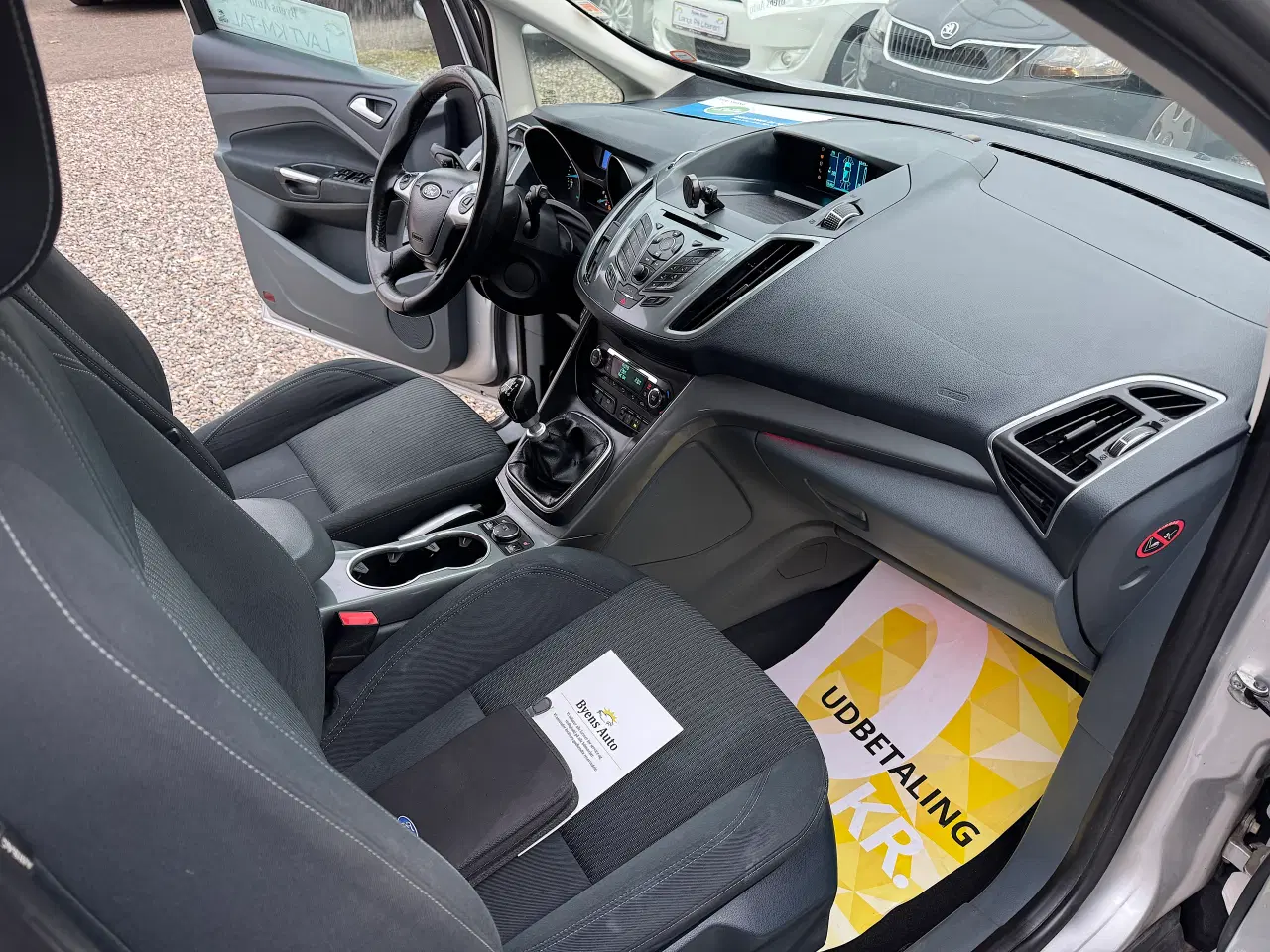 Billede 11 - Ford C-Max Nysyn Kun kørt 175000km Meget Pæn.