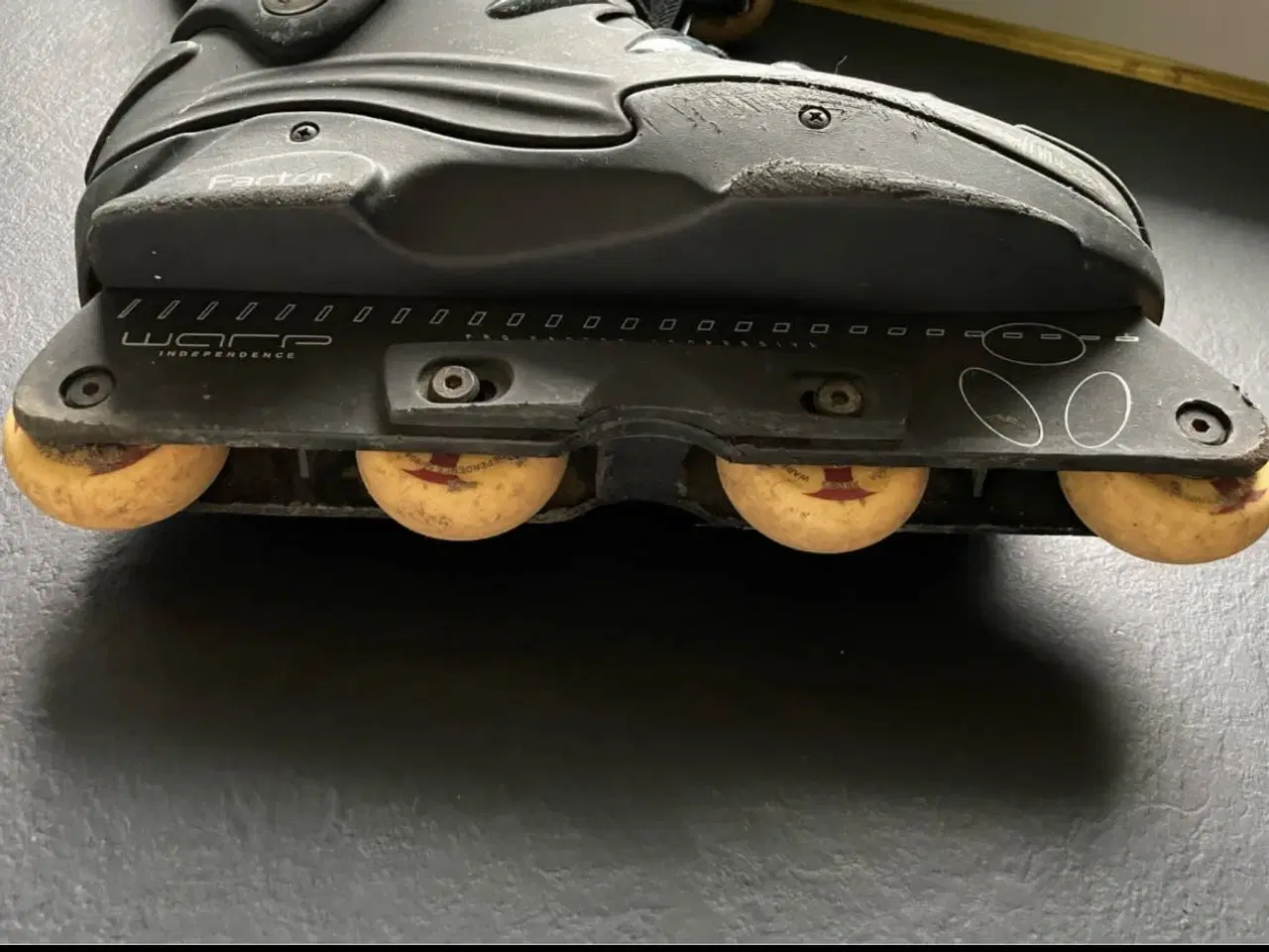 Billede 5 - Rampe rulleskøjter Warp independence str. 42