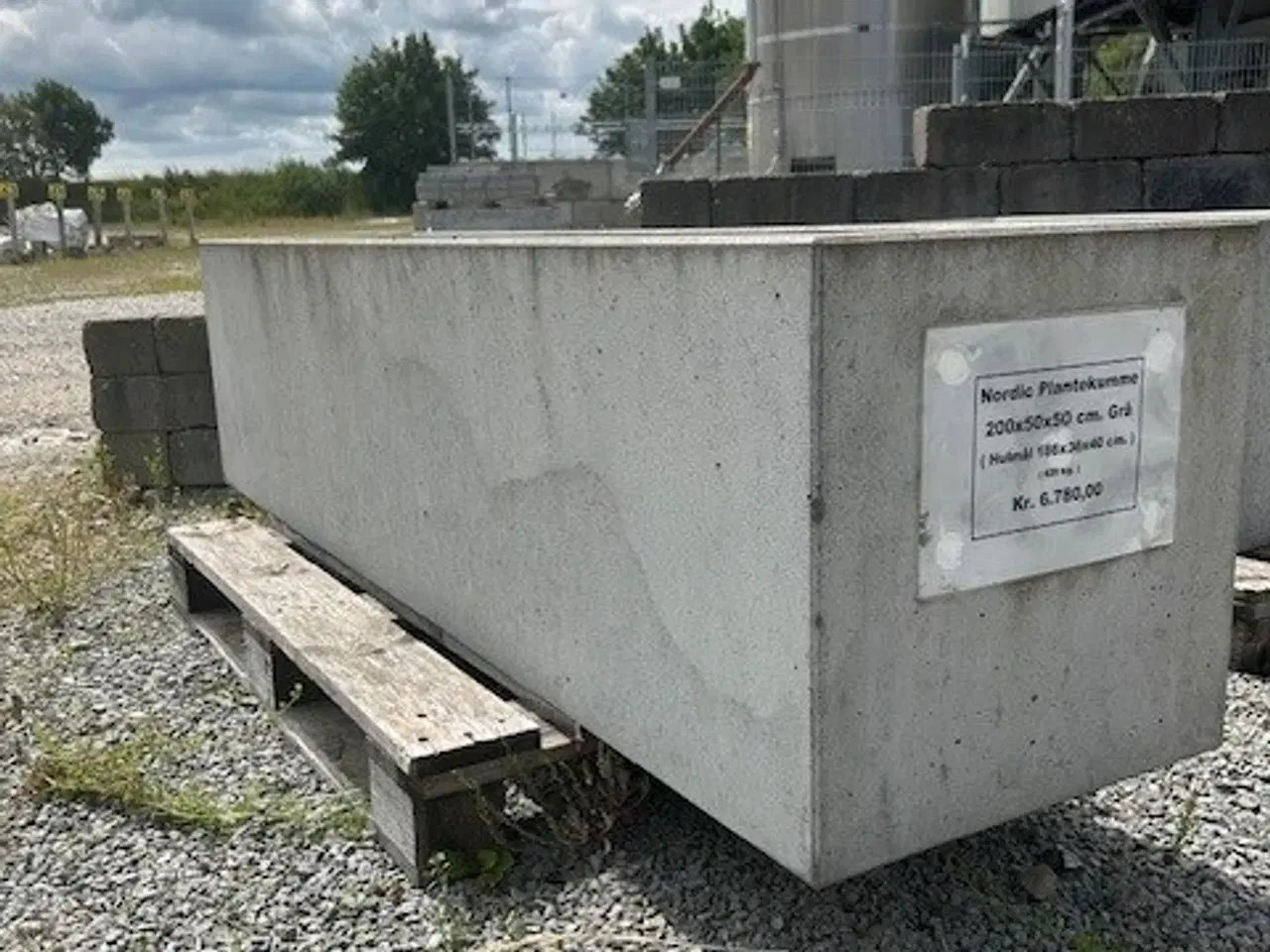 Billede 4 - Plantekummer i beton