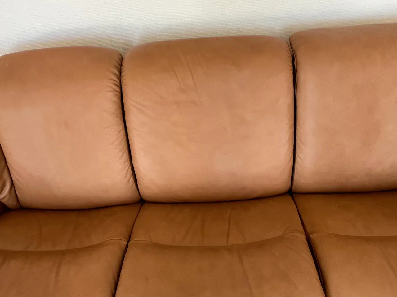 Billede 3 - Stressless Eldorado, Lædersofa med vippefunktion.