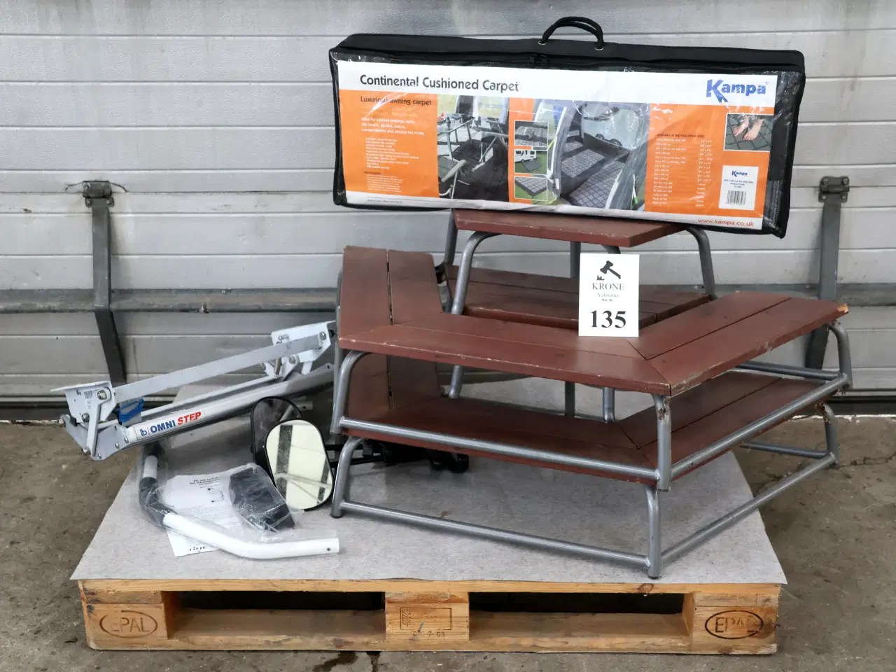 Billede 1 - 2 Stk Penta trappetrin, Kampa gulv, gelænder mm...