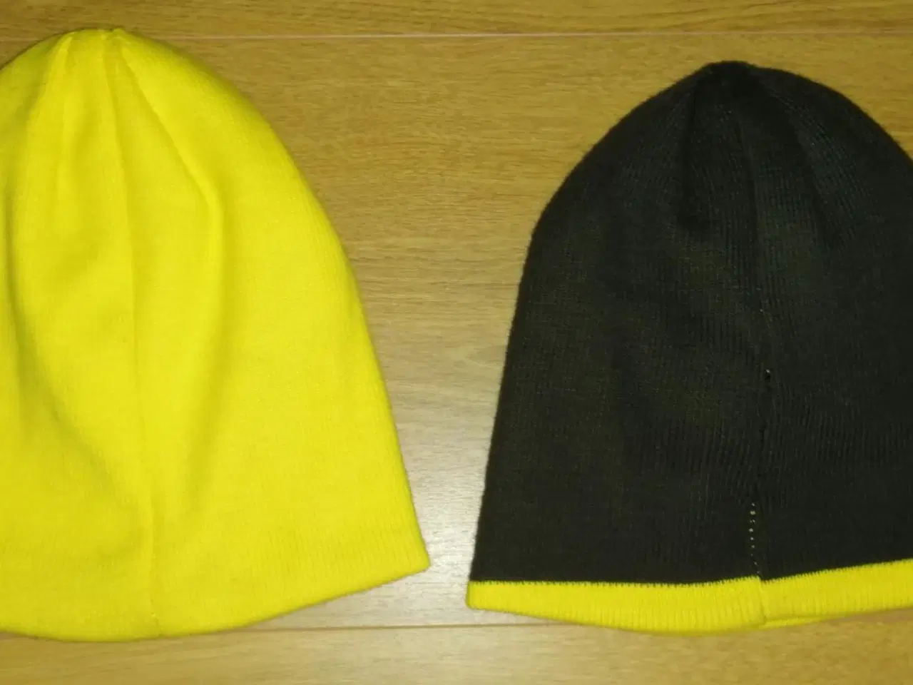 Billede 4 - 2 NYE AC HORSENS STRIKHUER VENDBAR