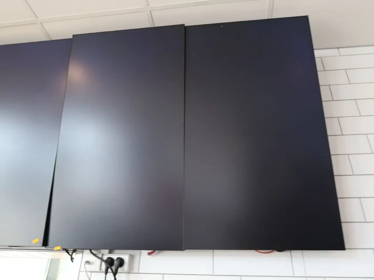 Billede 2 - 6 stk. fladskærme SAMSUNG LH46UDEBLBB/EN