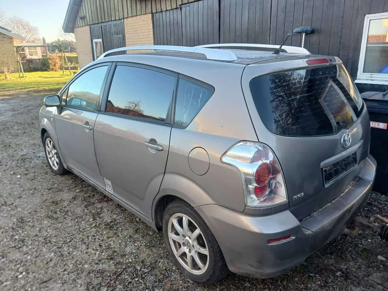 Billede 2 - Toyota corolla verso sælges/byttes