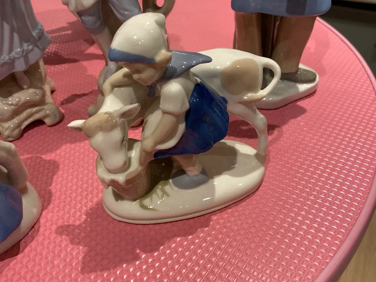 Billede 4 - 8 smukke figurer