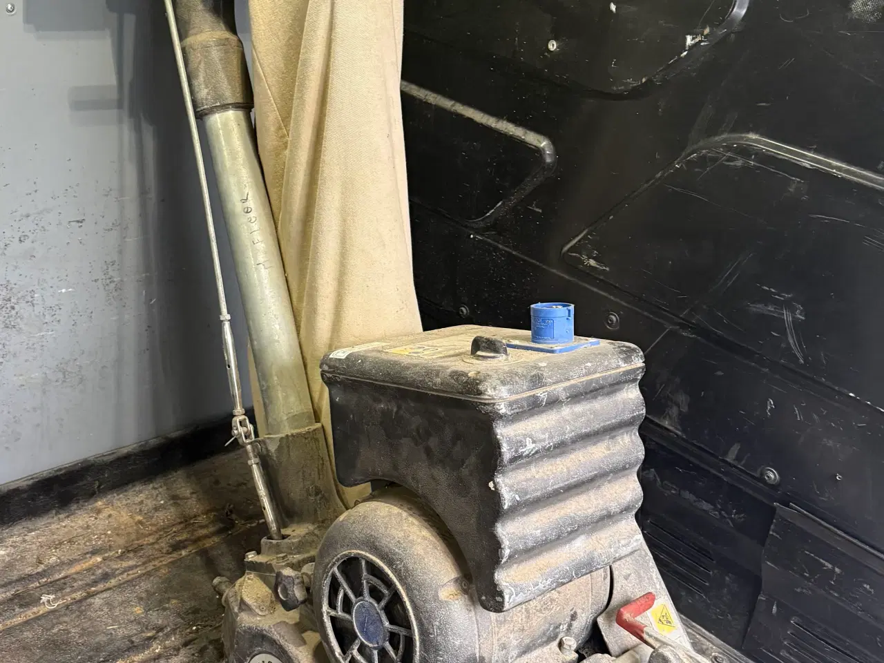 Billede 1 - Gulvsliber / parketsliber – billig, klar til brug