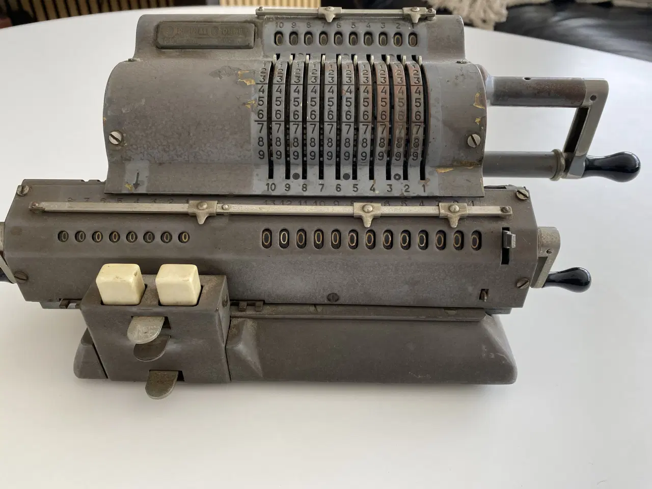 Billede 2 - Ældre bord regnemaskine
