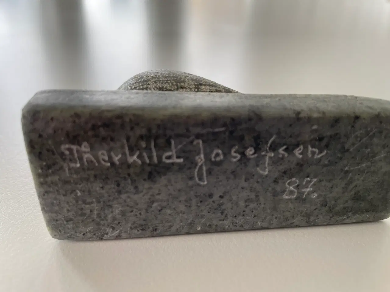 Billede 2 - Fedtstensfigur fra Grønland