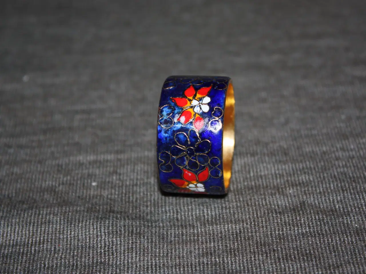 Billede 2 - Cloisonne servietholder til Jul D 3,5 cm, B 2 cm.