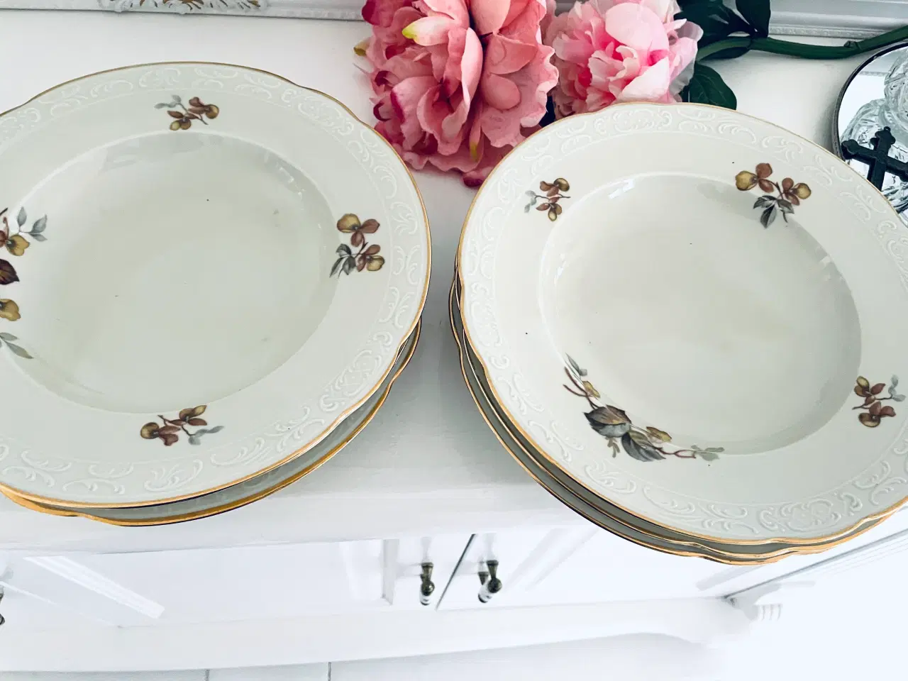 Billede 2 - Vintage dybe tallerkner 6 stk med patina