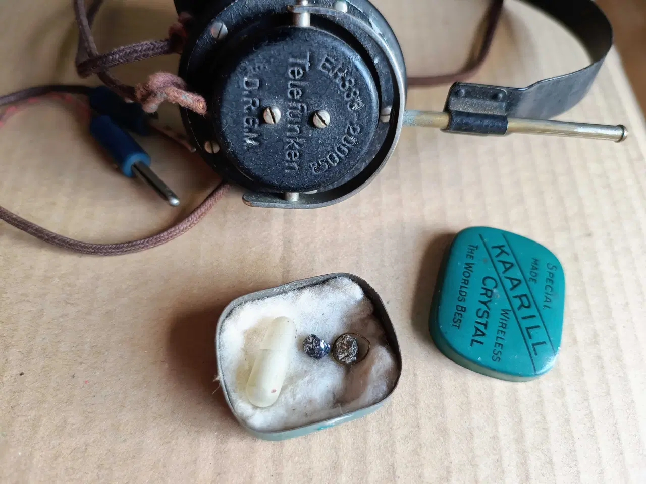 Billede 2 - Krystaller og hovedtelefoner