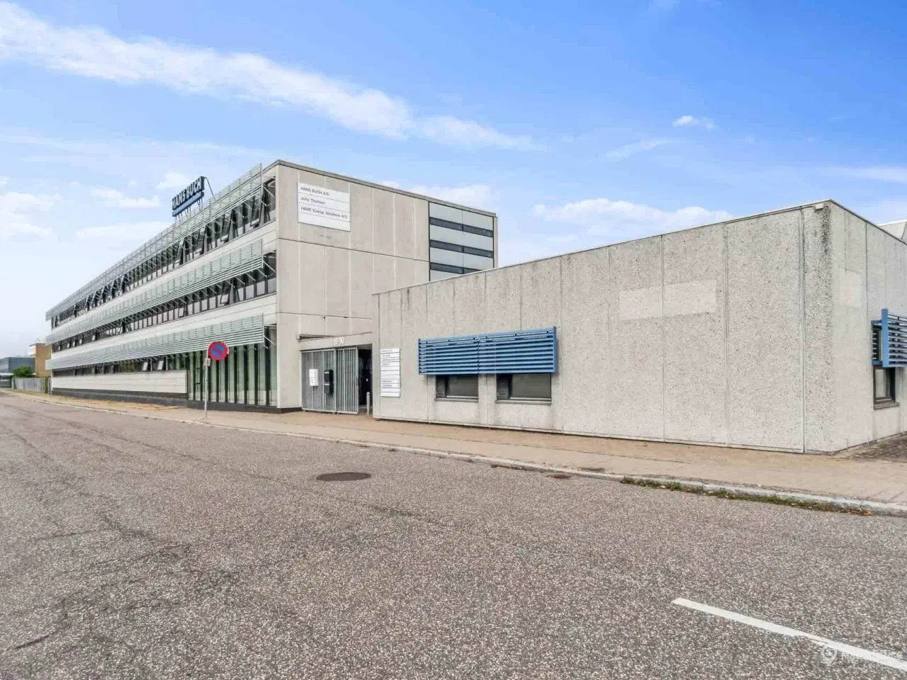 Billede 2 - Lyst og velbeliggende kontor