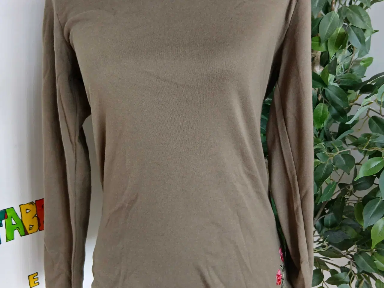 Billede 1 - Bluse. Tippy. Medium/38