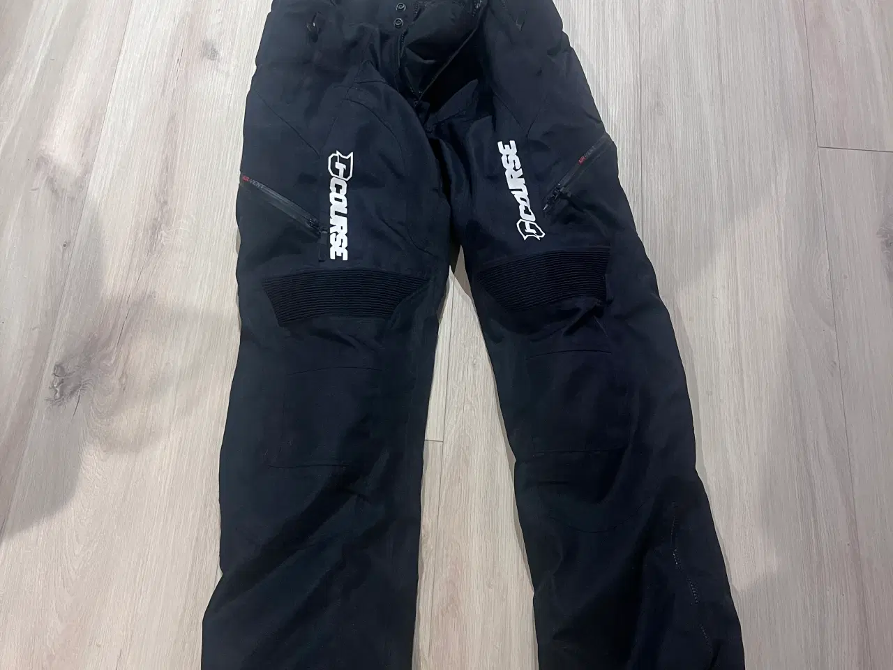 Billede 1 - Course MC bukser i str 52