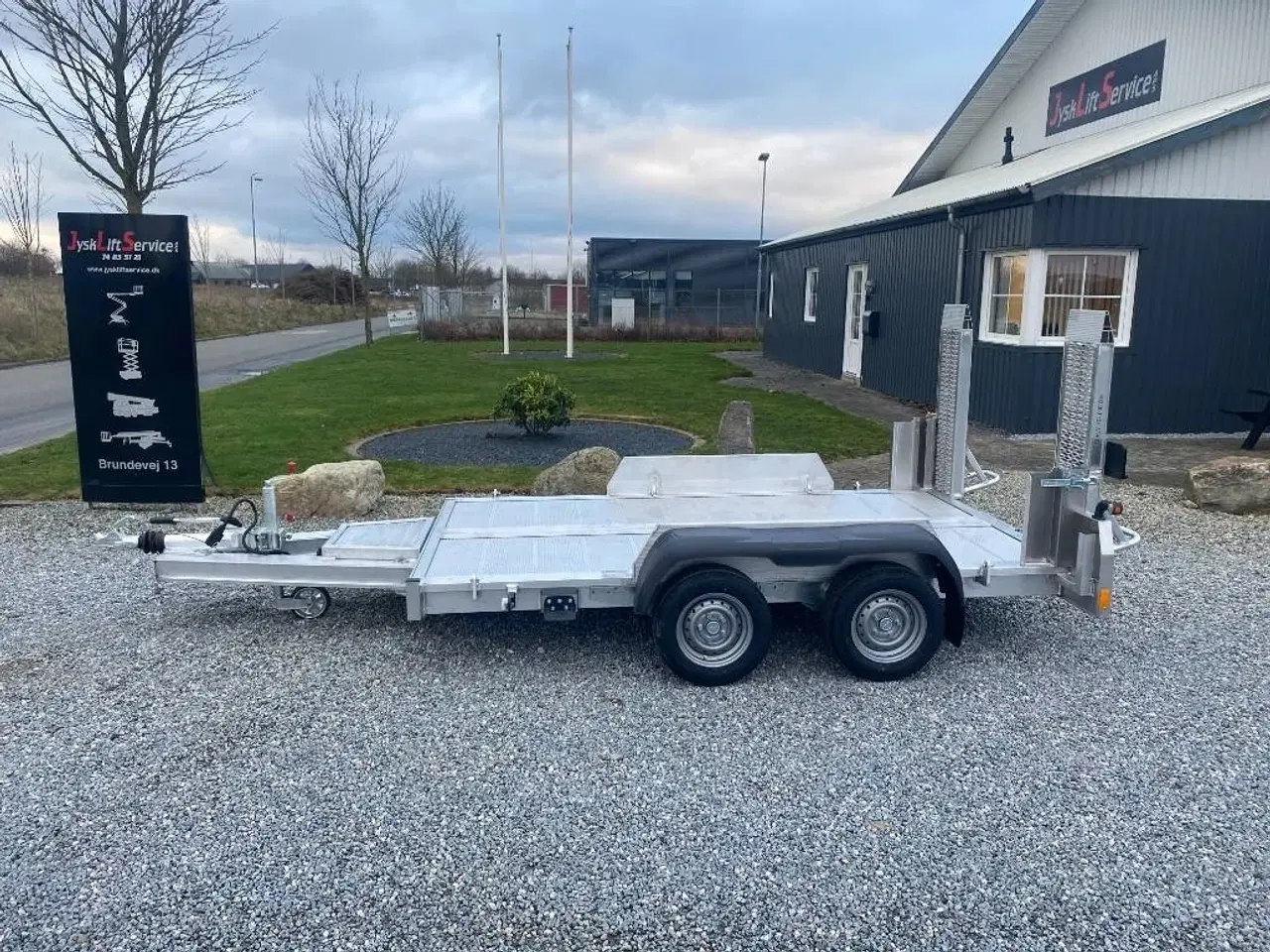 Billede 1 - [Other] Definitive CLM ALUMINIUM TRAILER FLY 35