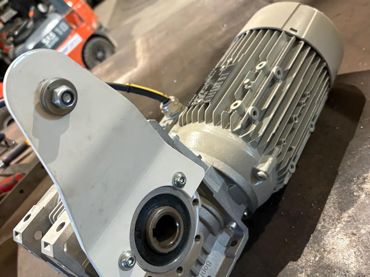 Billede 3 - Gear motor næsten ikke brugt 