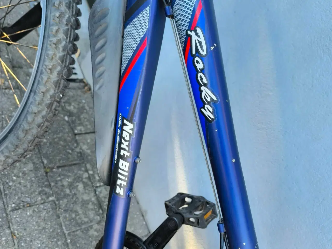 Billede 18 - Blå Rocky børne mountainbike med 26" hjul