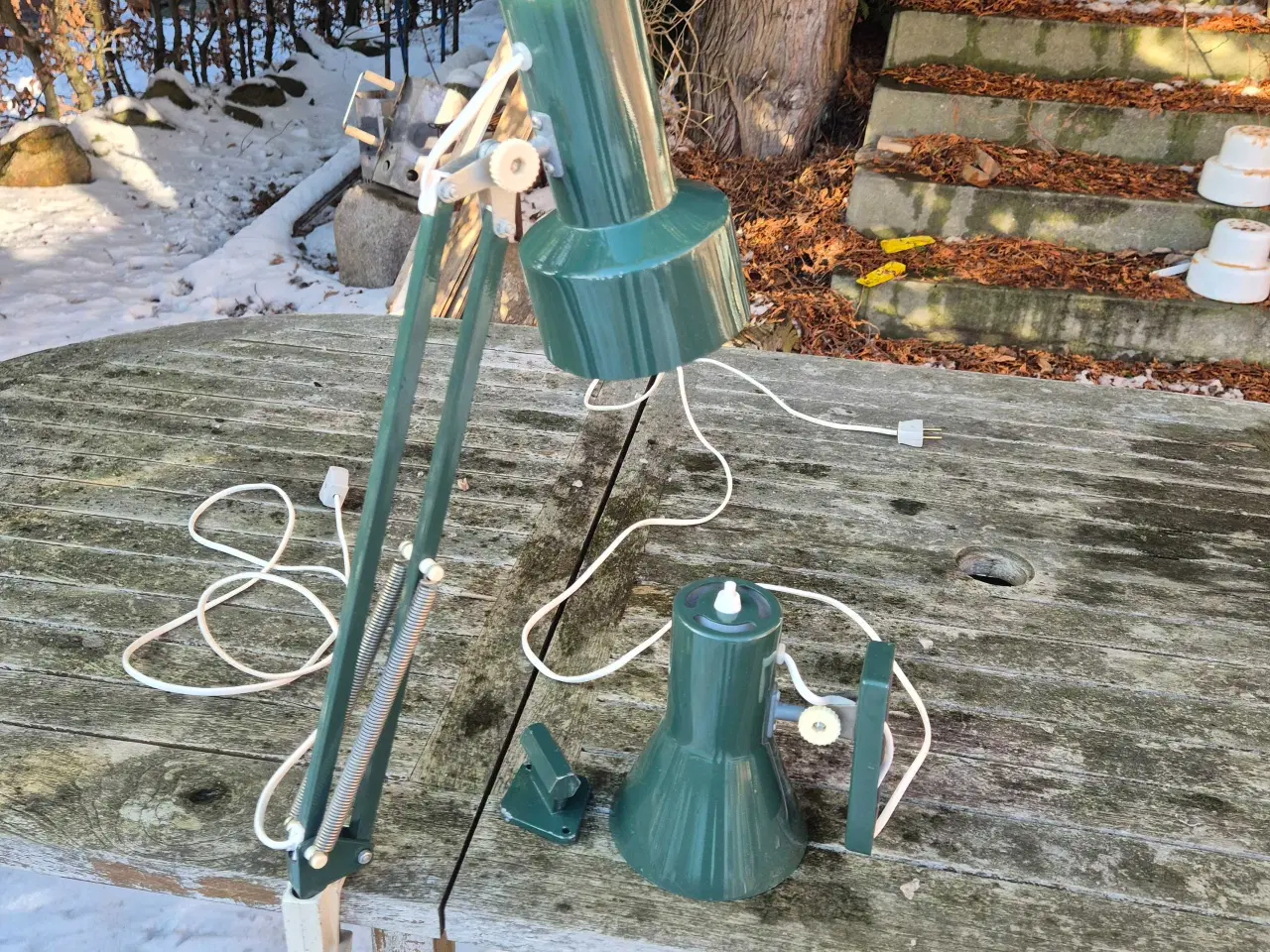 Billede 20 - To forskellige, men matchende grønne væglamper