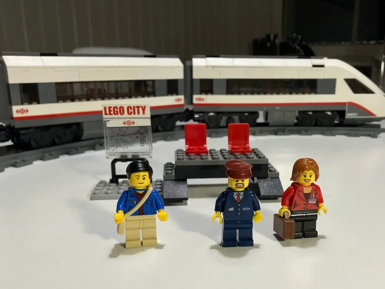Billede 4 - LEGO City Tog 60051