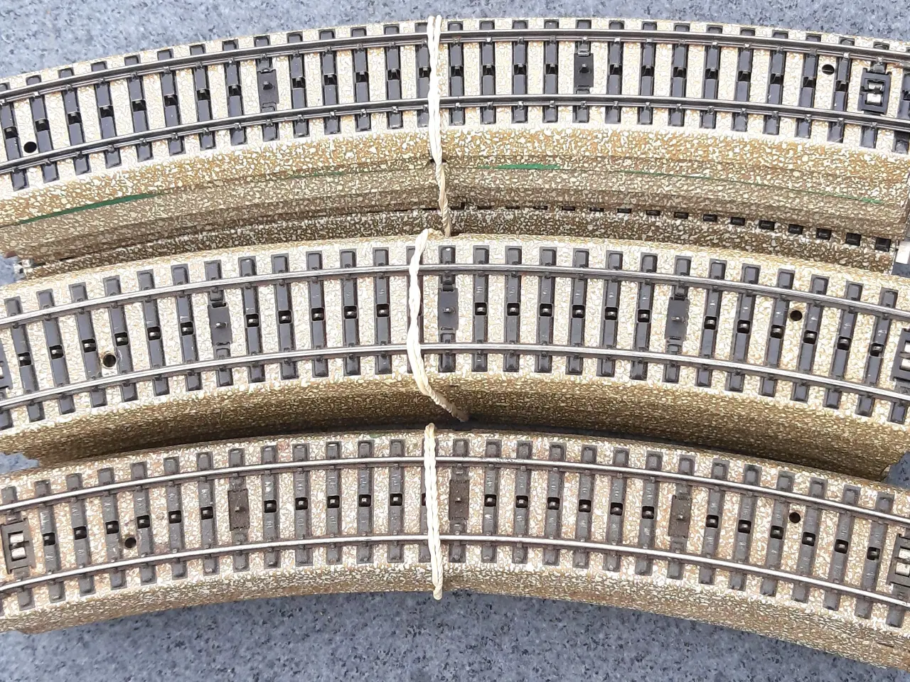 Billede 3 - Märklin kæmpe lot M-skinner og skiftespor