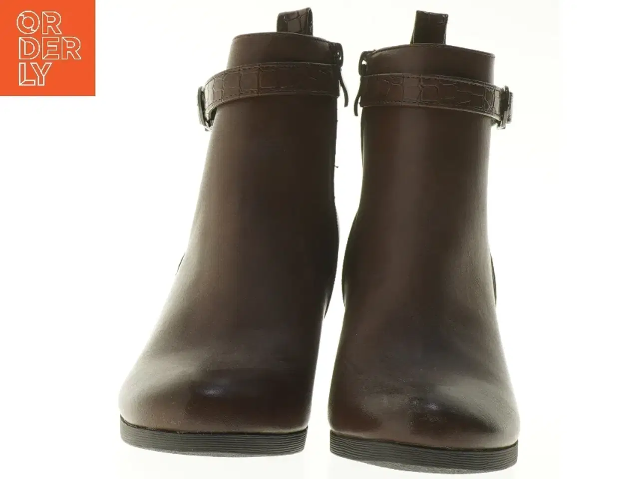 Billede 4 - Brune støvletter med remmen fra Graceland (str. 39 )