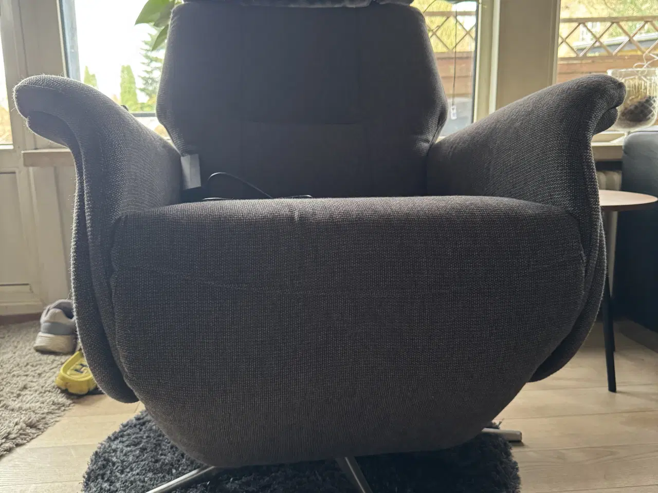 Billede 1 - Brun Elektrisk hvilestol med USB-stik 