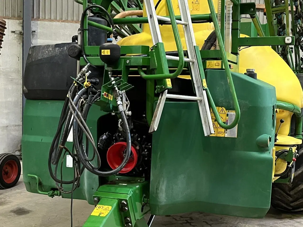 Billede 3 - John Deere M944i isobus 28 m 4400 l.
