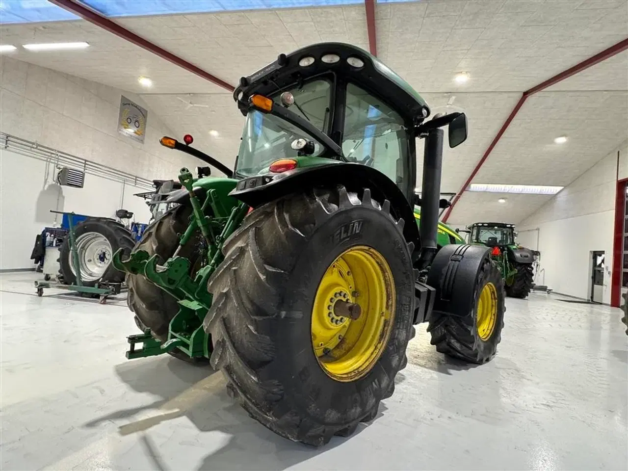 Billede 9 - John Deere 8345R KUN 4695 TIMER! ÆGTE LIEBAVERI! MED 4 STK TVILLINGEHJUL OG GPS!