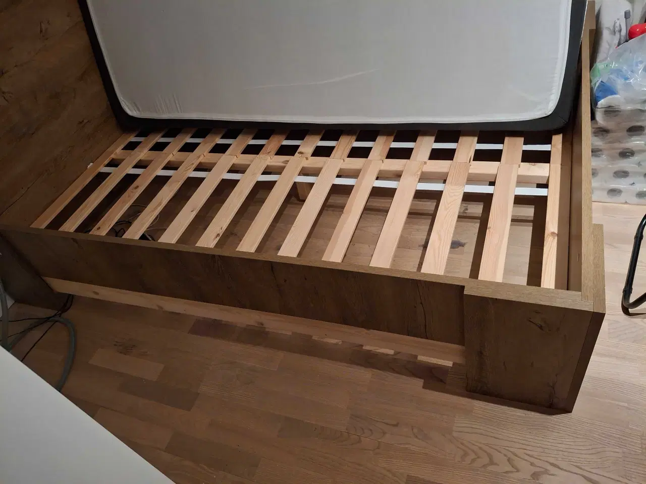 Billede 2 - Seng str.140x200.cm.