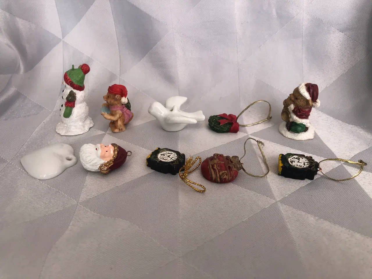 Billede 6 - 10 små keramik julepynt figurer