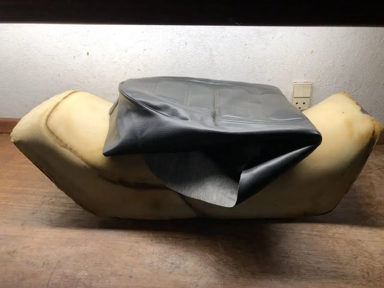 Billede 1 - Suzuki GSX 1100 sæde