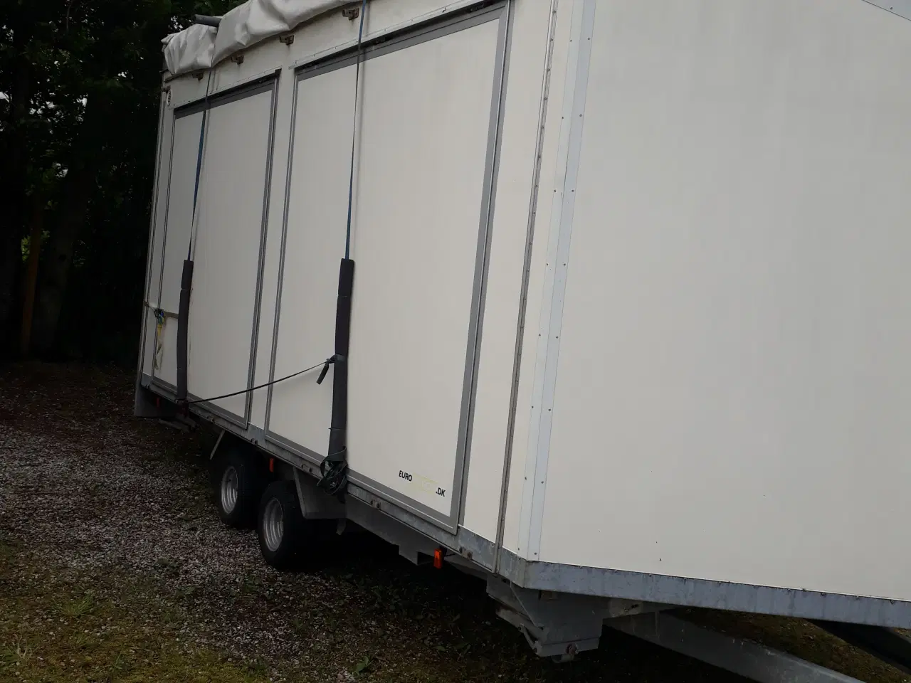 Billede 7 - Salgsvogn 6 meter, 2700kg, m 4 salgs låger. 